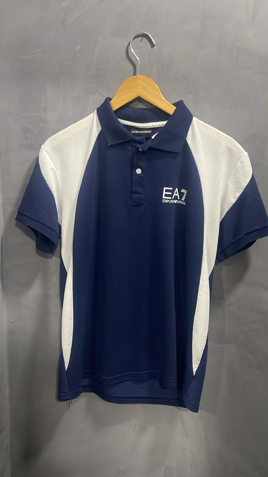 Camisa Gola Polo EA7 Emporio Armani Malha Piquet - Azul Marinho e Branca